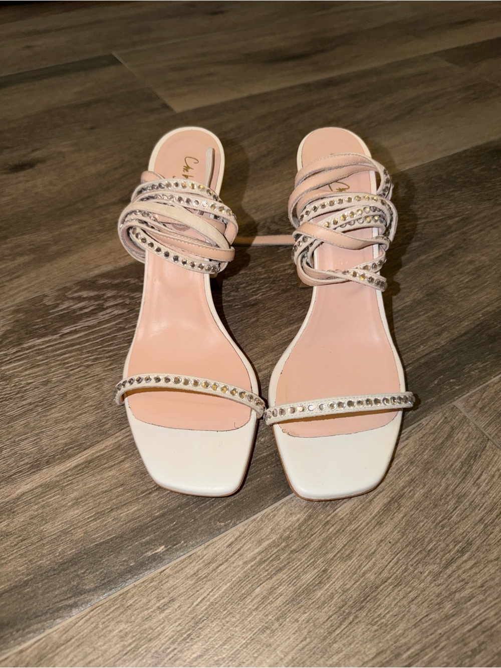 Che by Chelsey Women's White Rhinestone Strap Sandals
